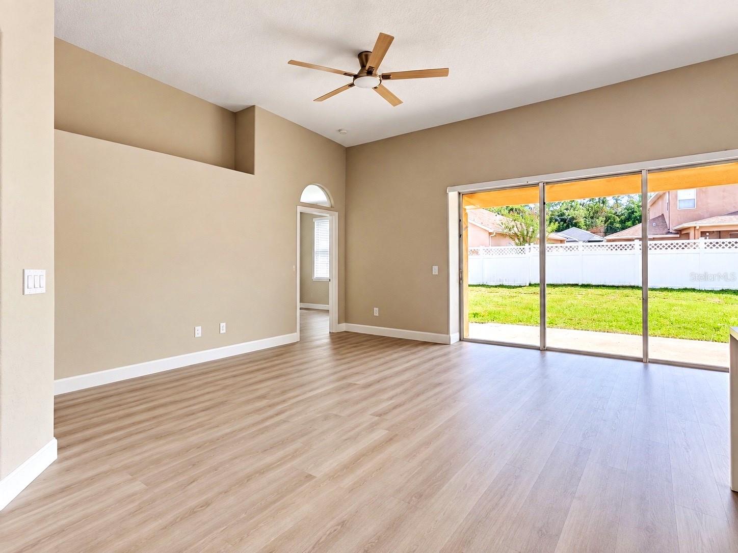27042 FIREBUSH DR — photo 16