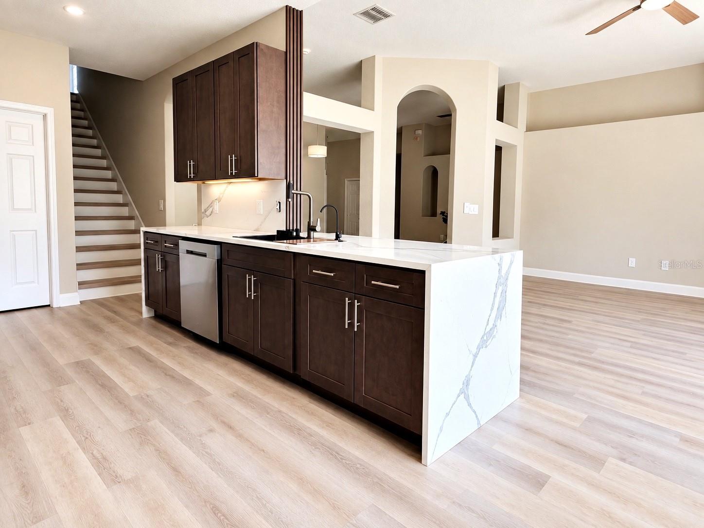 27042 FIREBUSH DR — photo 9