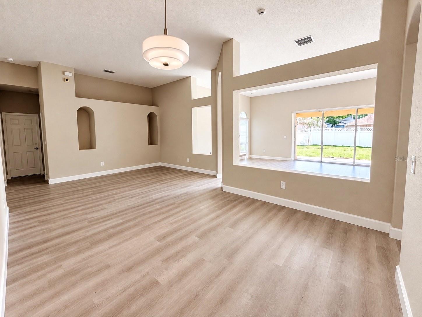 27042 FIREBUSH DR — photo 5