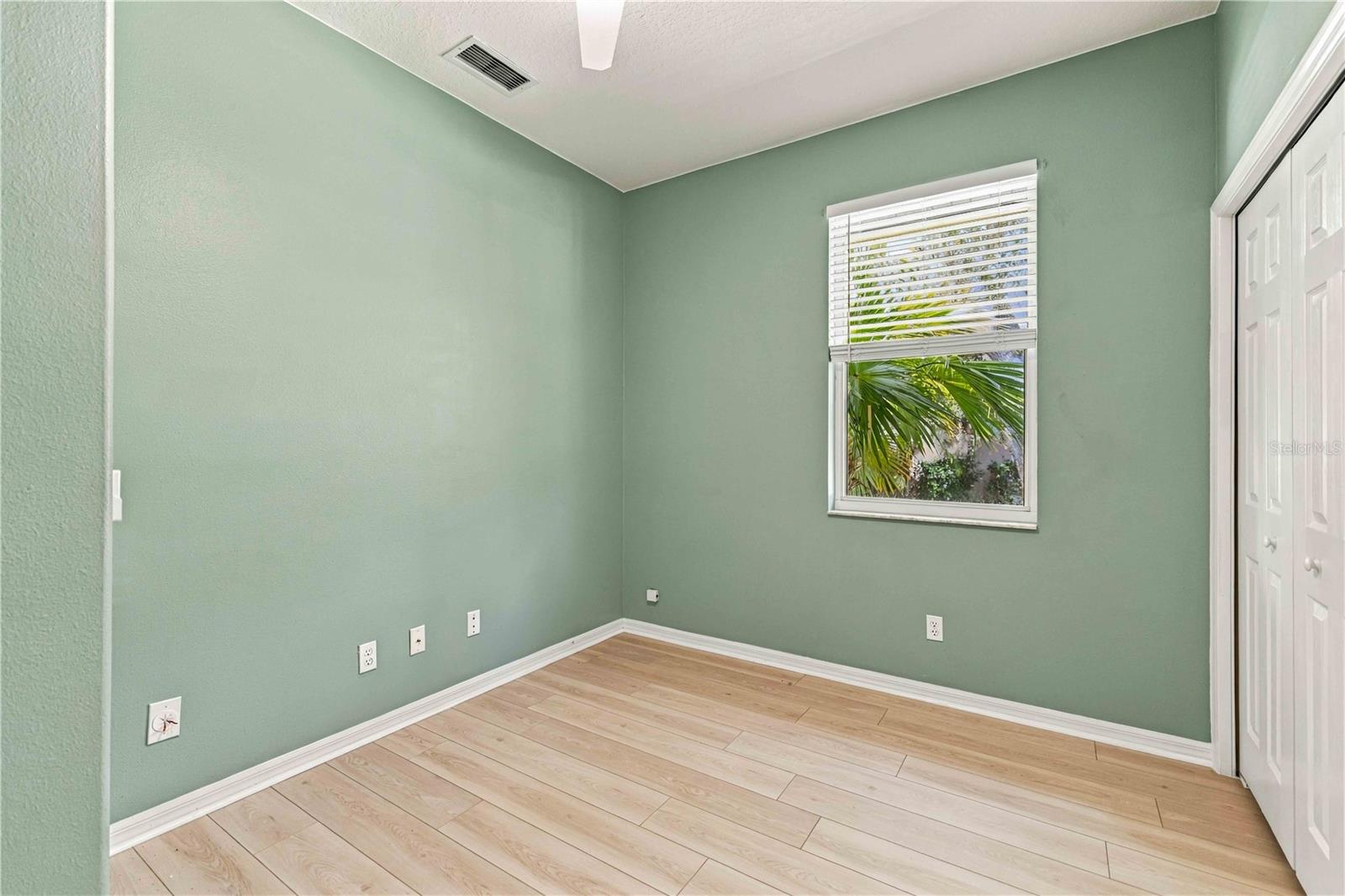127 MILL RUN E — photo 20