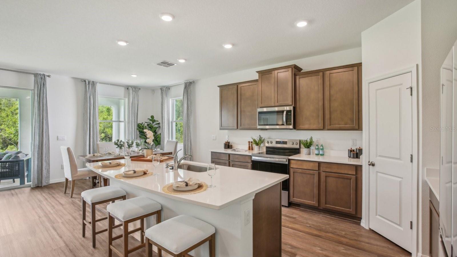 32527 DULUTH DR — photo 13