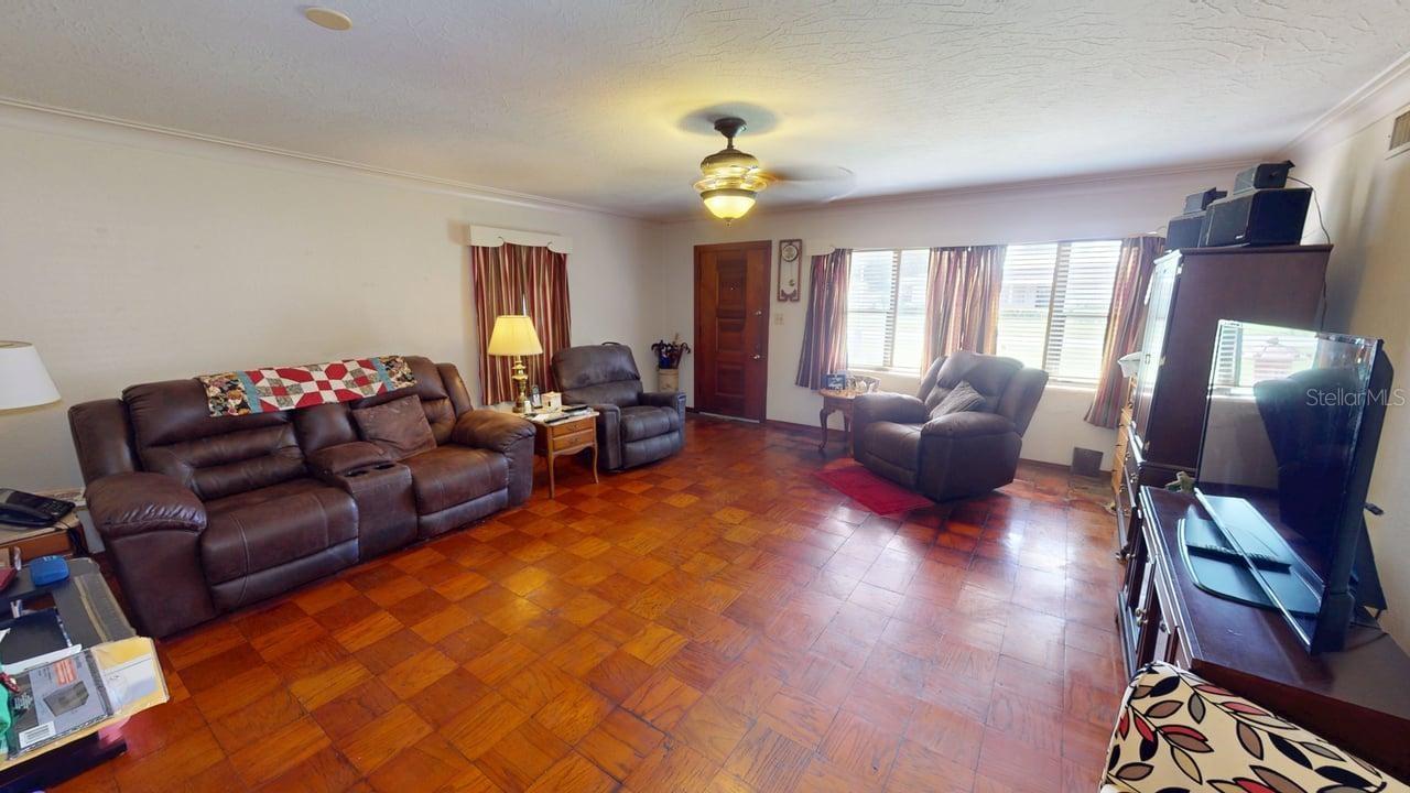 1506 OAKDALE ST — photo 6