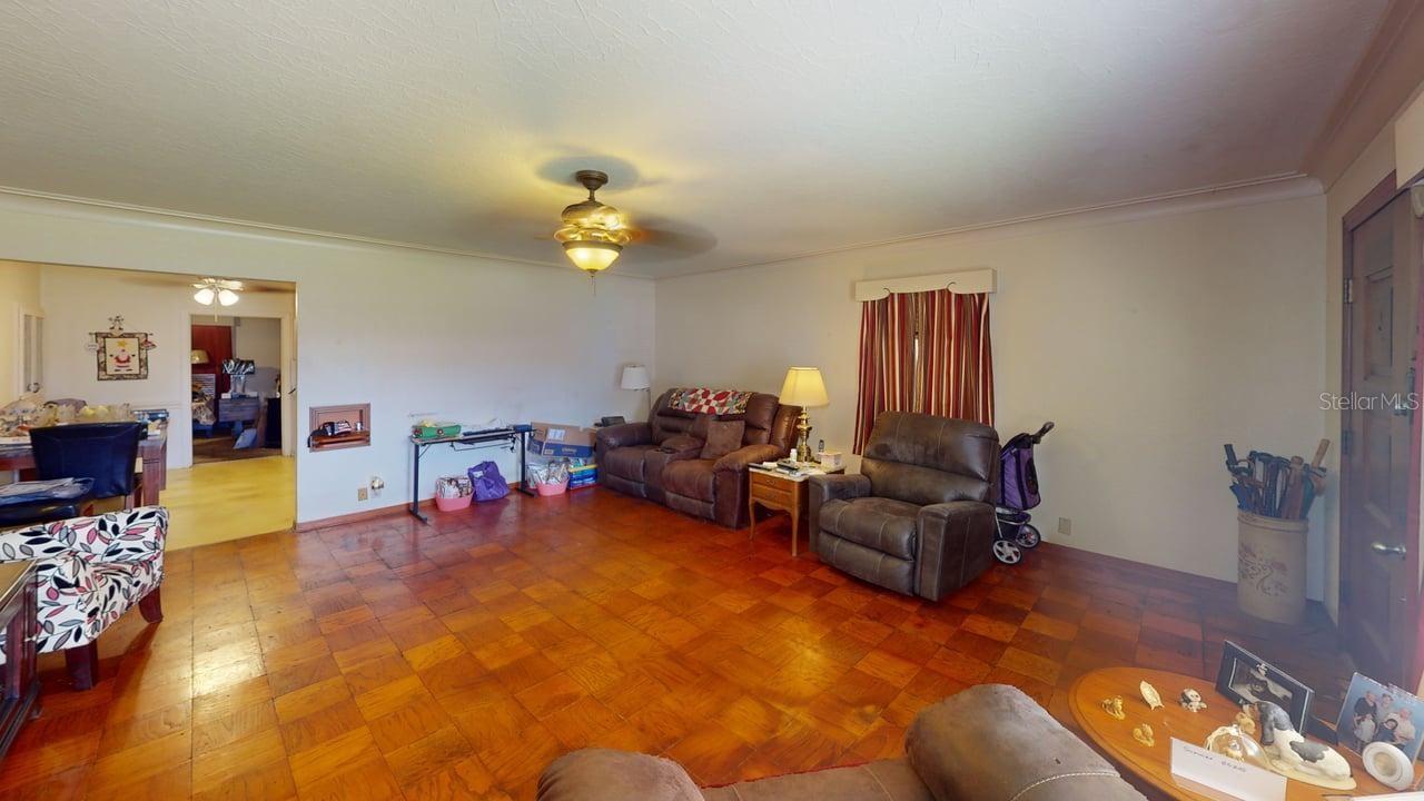 1506 OAKDALE ST — photo 7