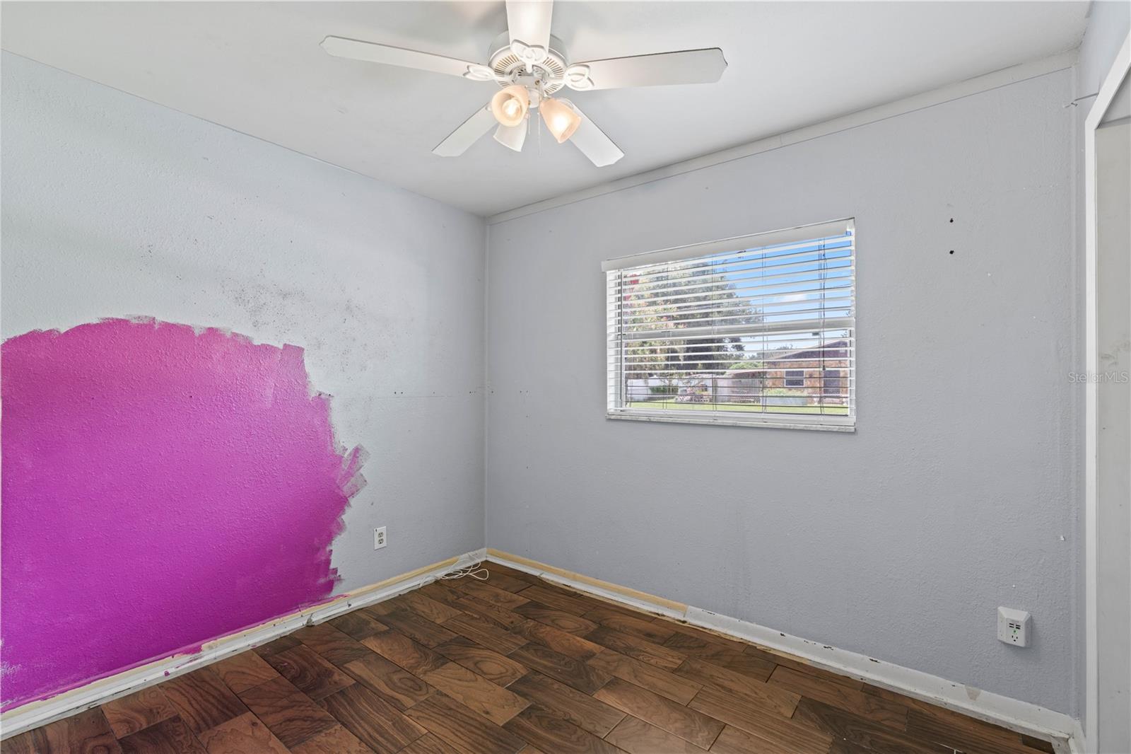 5217 PEACH AVE — photo 30