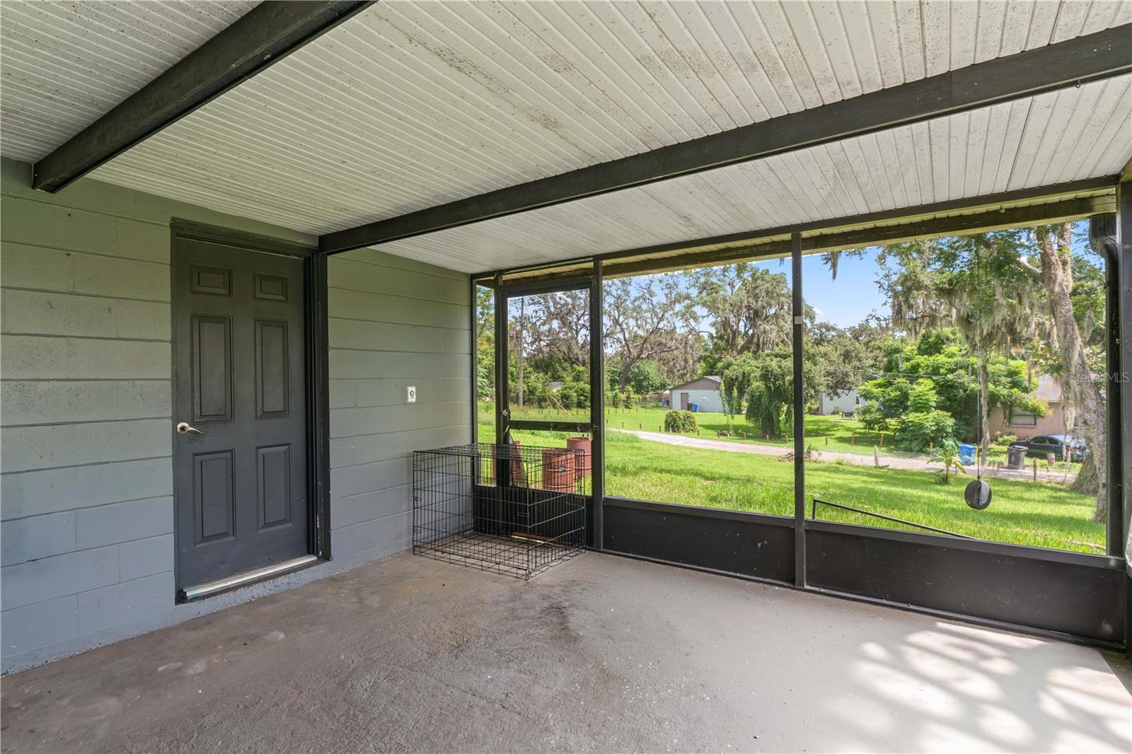 5217 PEACH AVE — photo 22