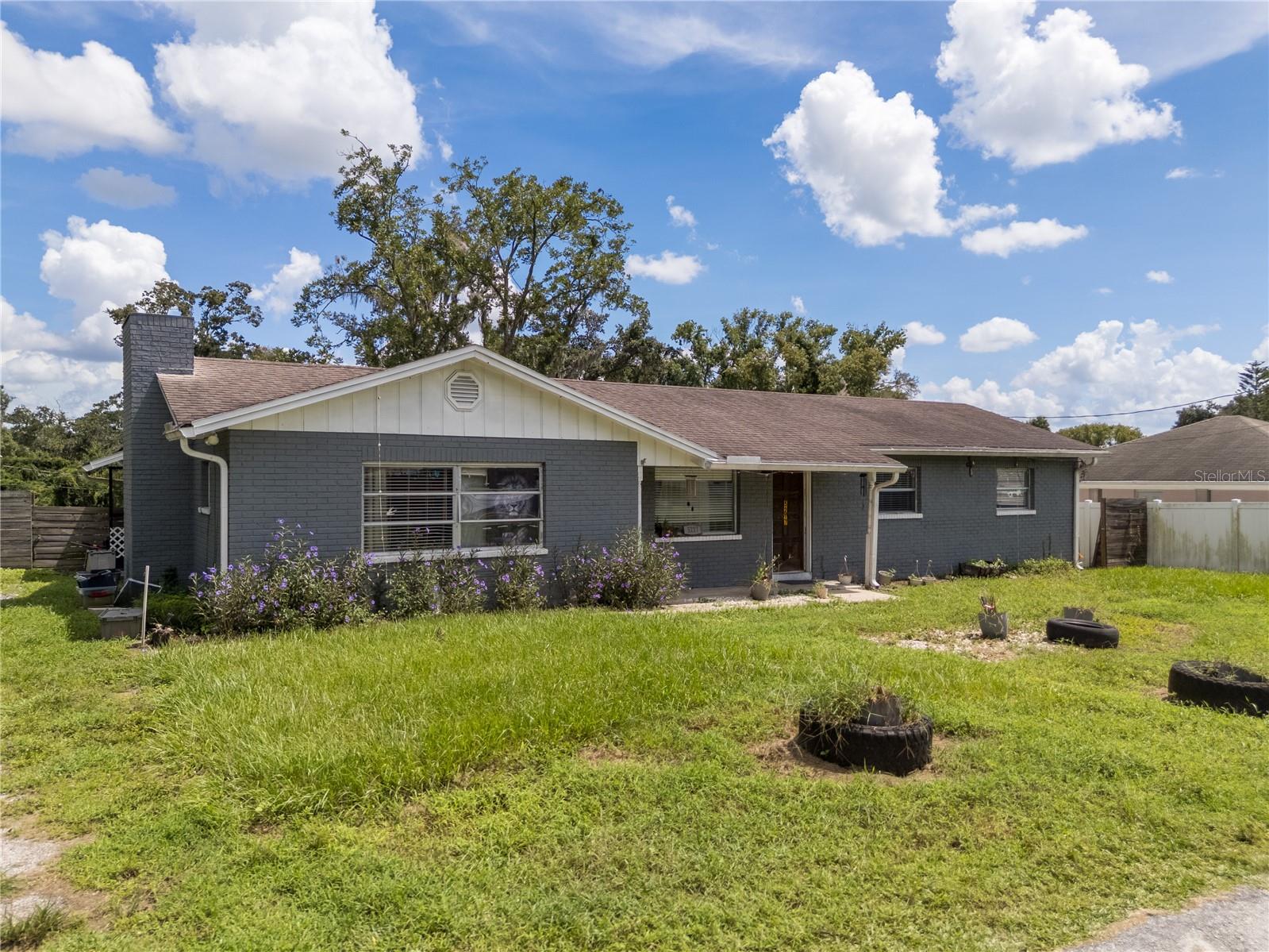 5217 PEACH AVE — photo 2