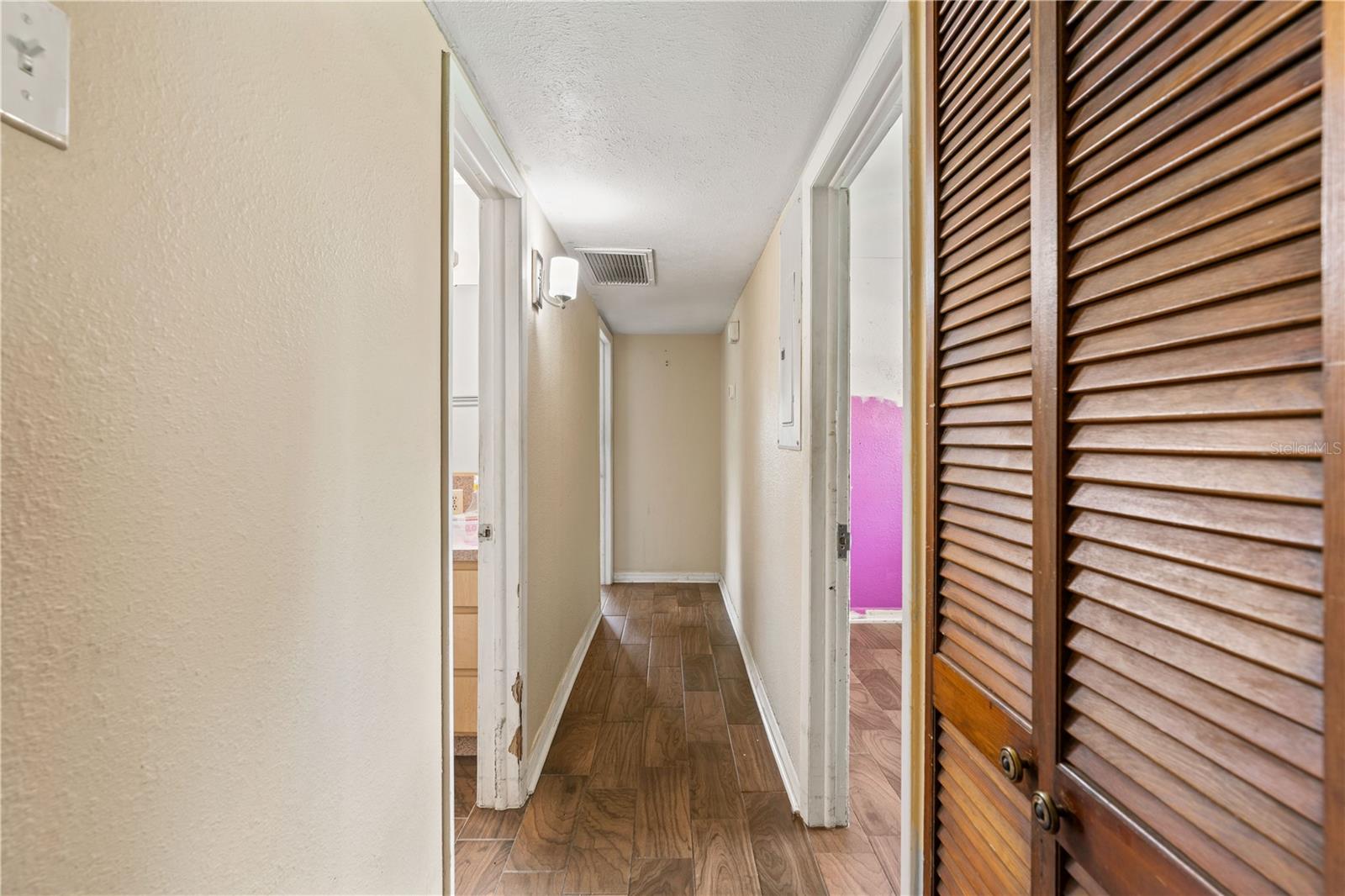 5217 PEACH AVE — photo 32