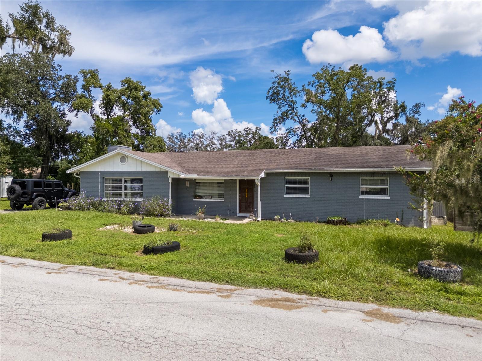 5217 PEACH AVE — photo 3