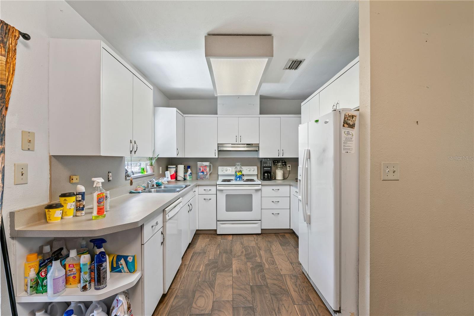 5217 PEACH AVE — photo 18
