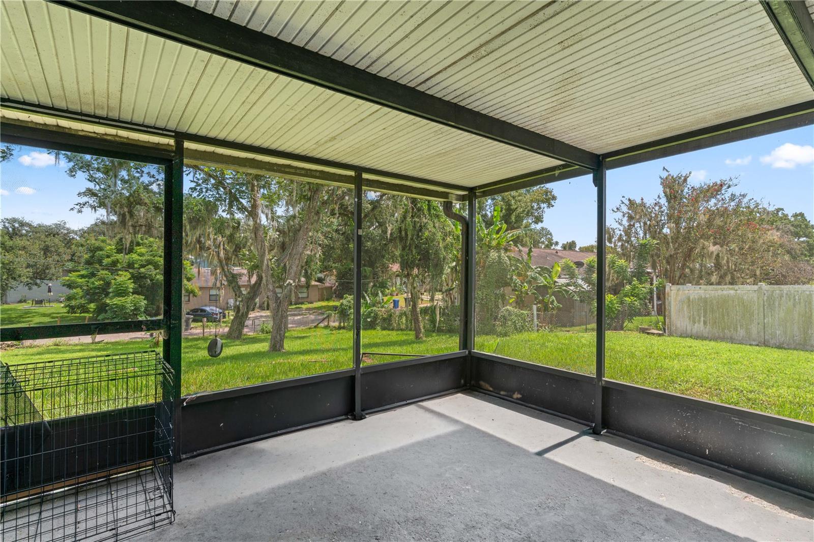 5217 PEACH AVE — photo 23