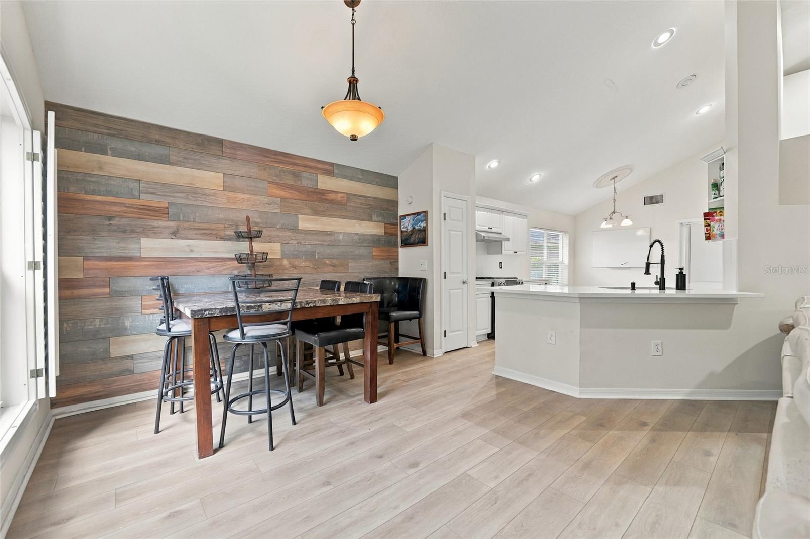 17704 NATHANS DR — photo 11