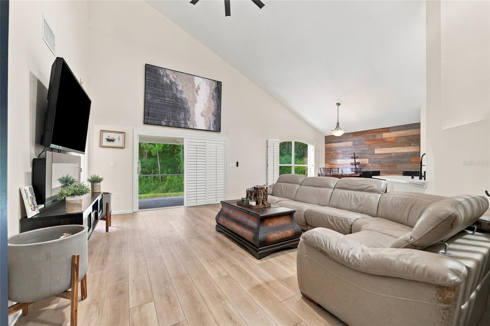 17704 NATHANS DR — photo 8