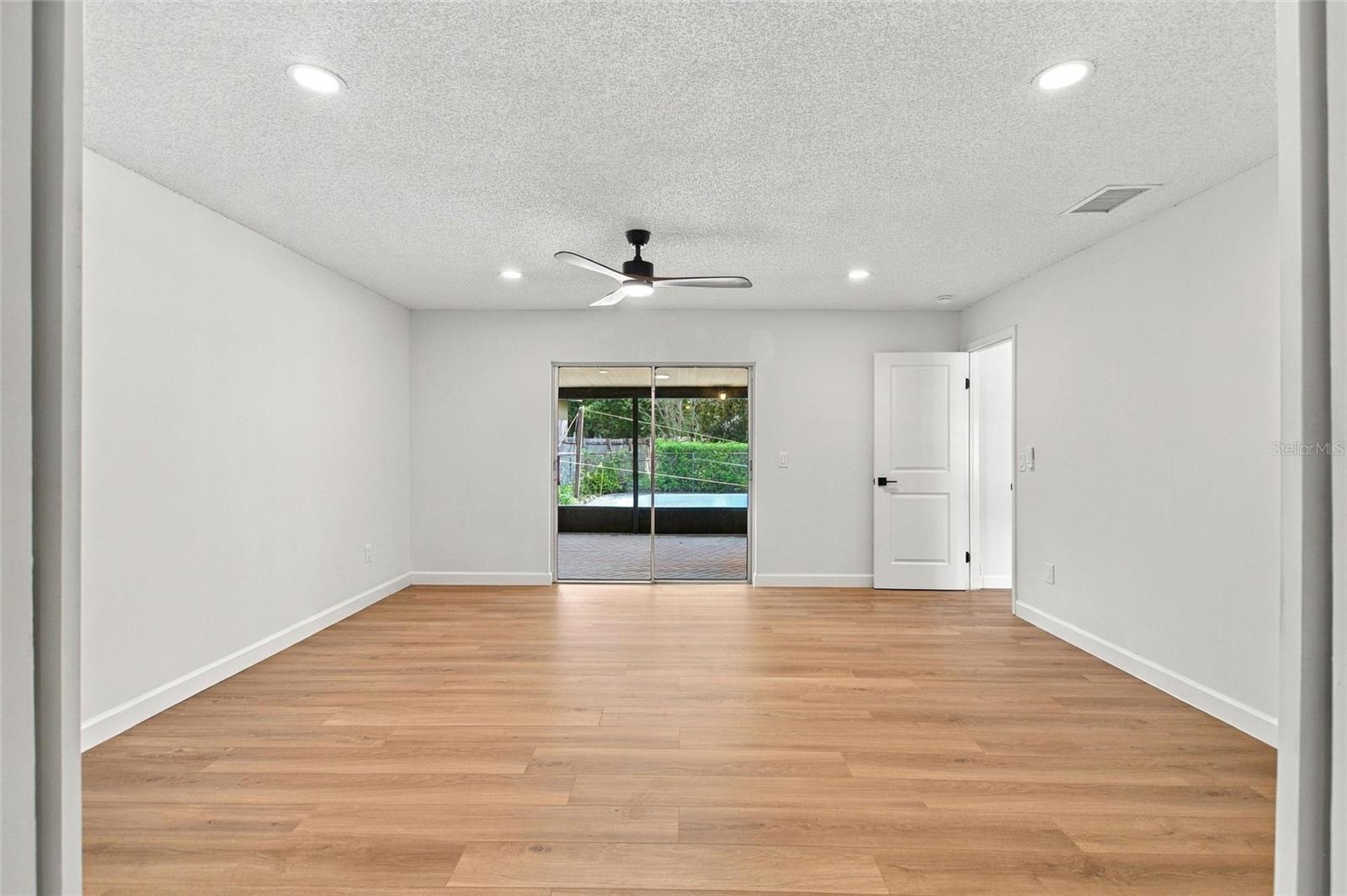 12201 ELSMERE CT — photo 13
