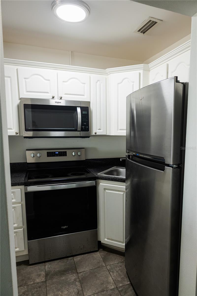 1257 DREW ST #14 — photo 9