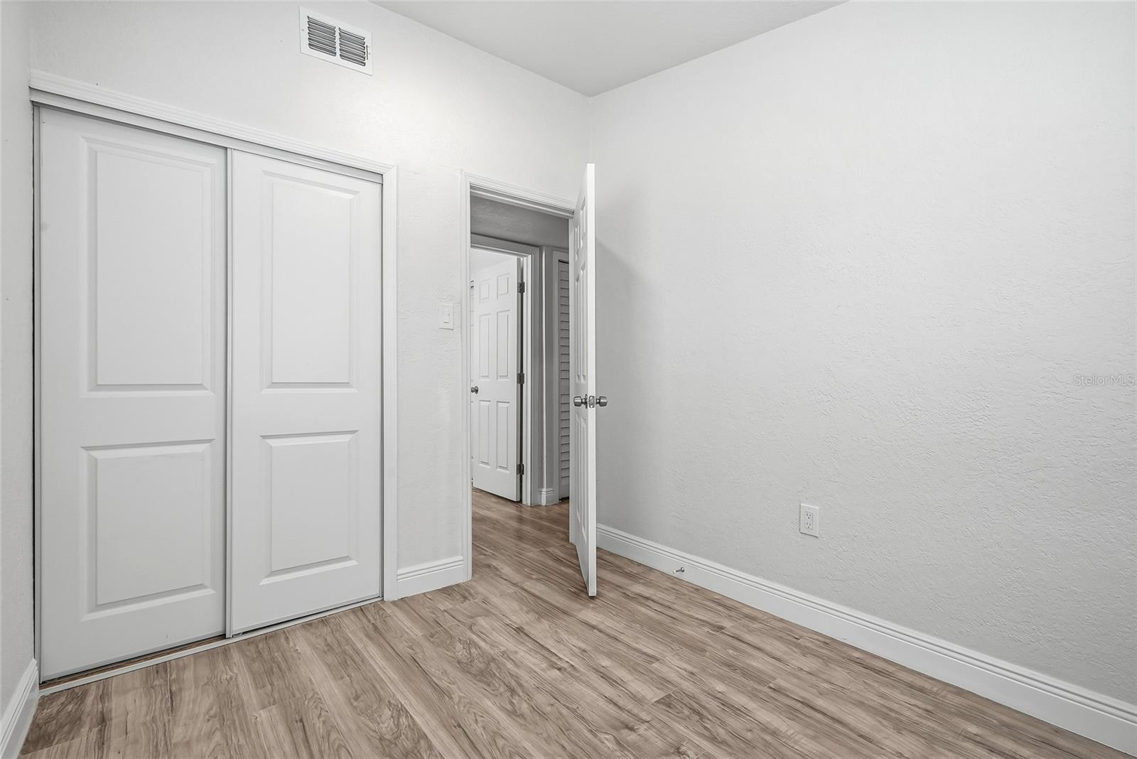 3907 SPENCE AVE — photo 24
