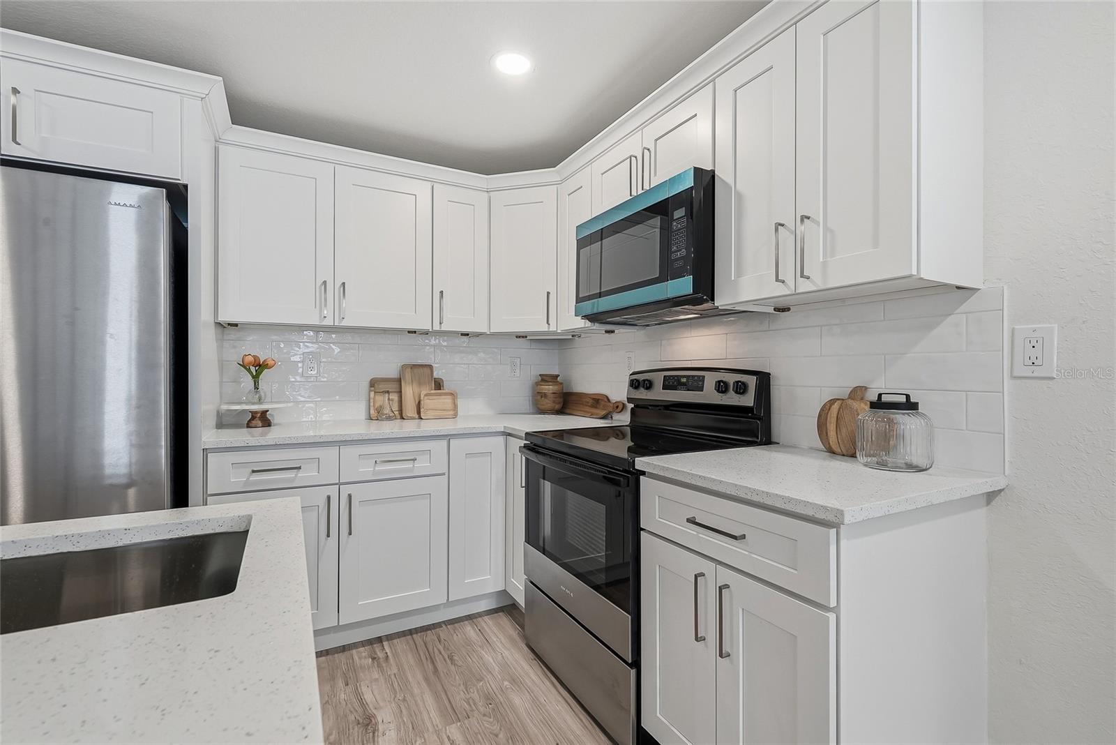 3907 SPENCE AVE — photo 15