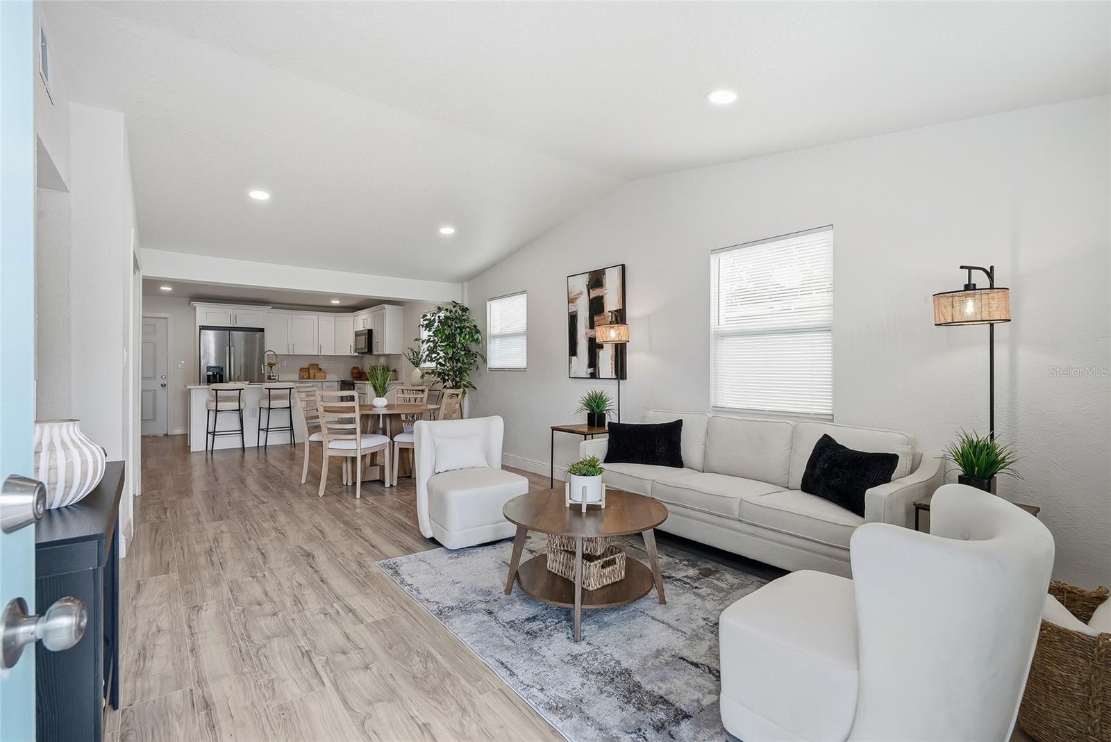 3907 SPENCE AVE — photo 3