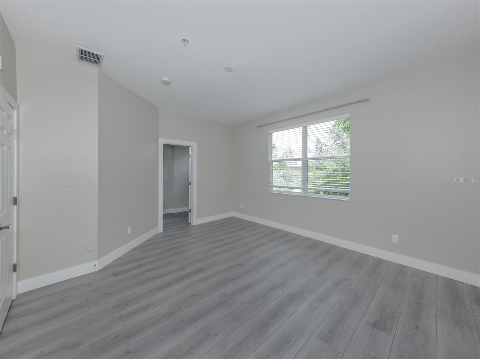 3941 YELLOWSTONE CIR — photo 19