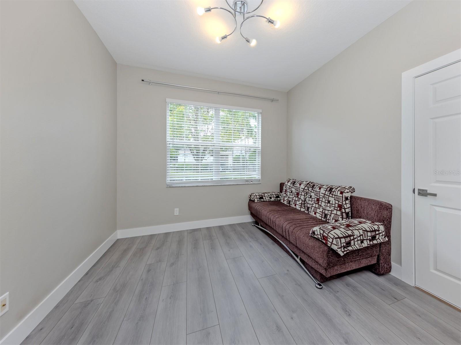 3941 YELLOWSTONE CIR — photo 10