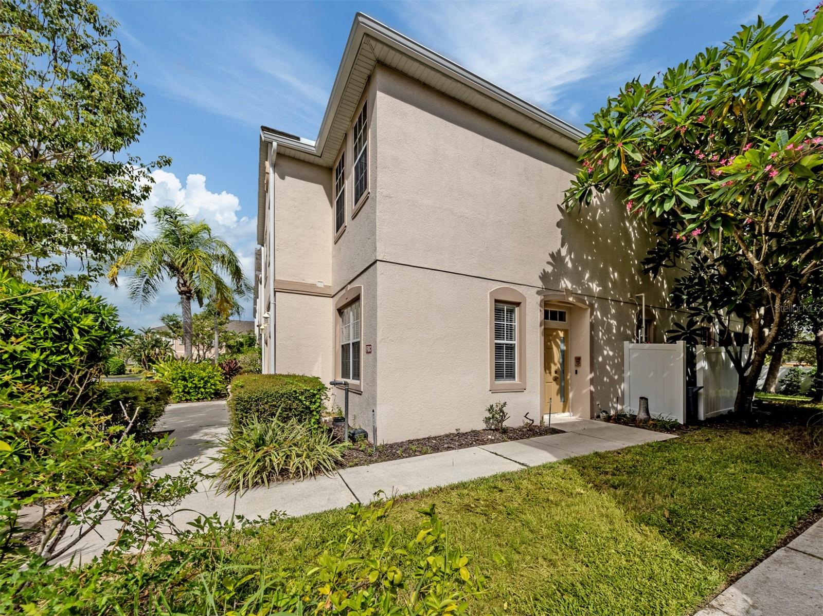 3941 YELLOWSTONE CIR — photo 3
