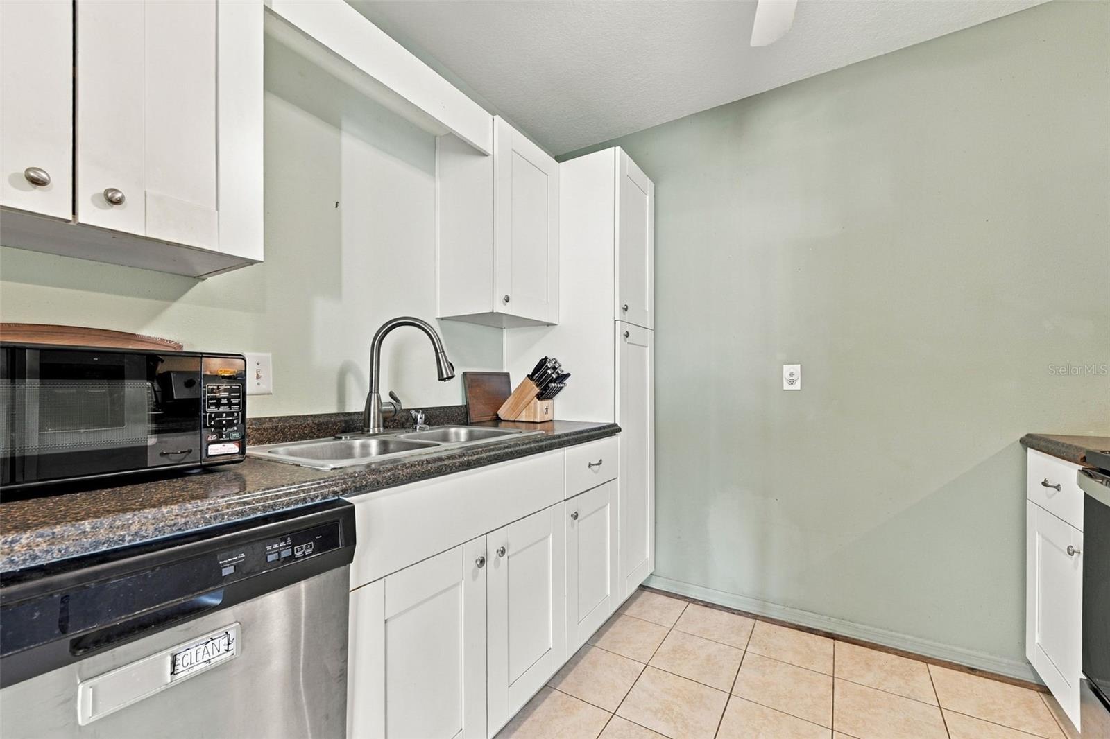 2227 GREENHAVEN DR #367 — photo 8
