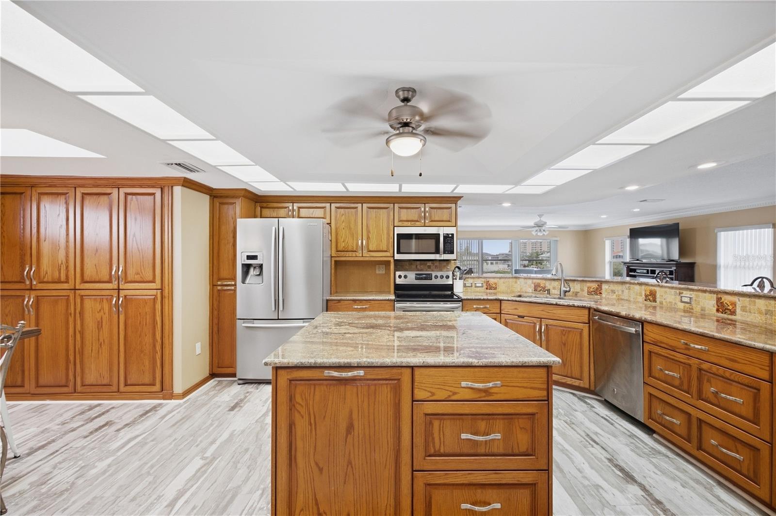 6244 SPOONBILL DR — photo 11