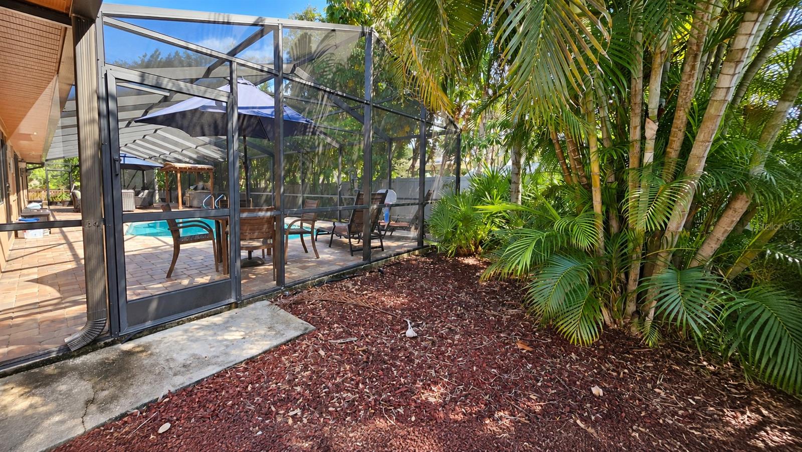1040 ROSETREE LN — photo 47