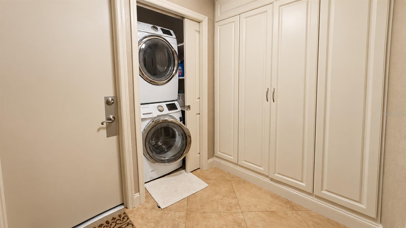 1040 ROSETREE LN — photo 49
