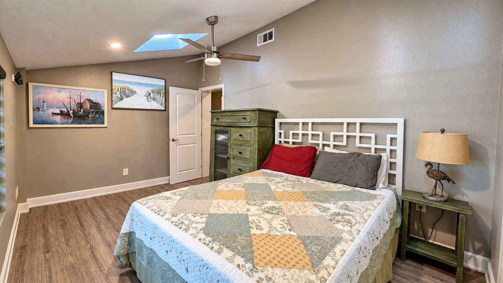 1040 ROSETREE LN — photo 34