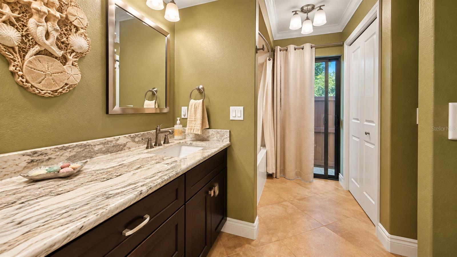 1040 ROSETREE LN — photo 30