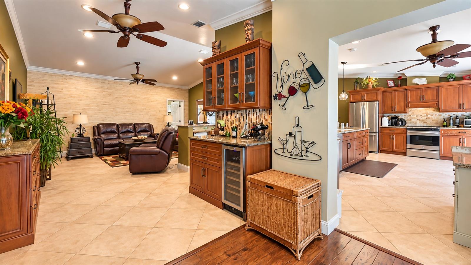 1040 ROSETREE LN — photo 6