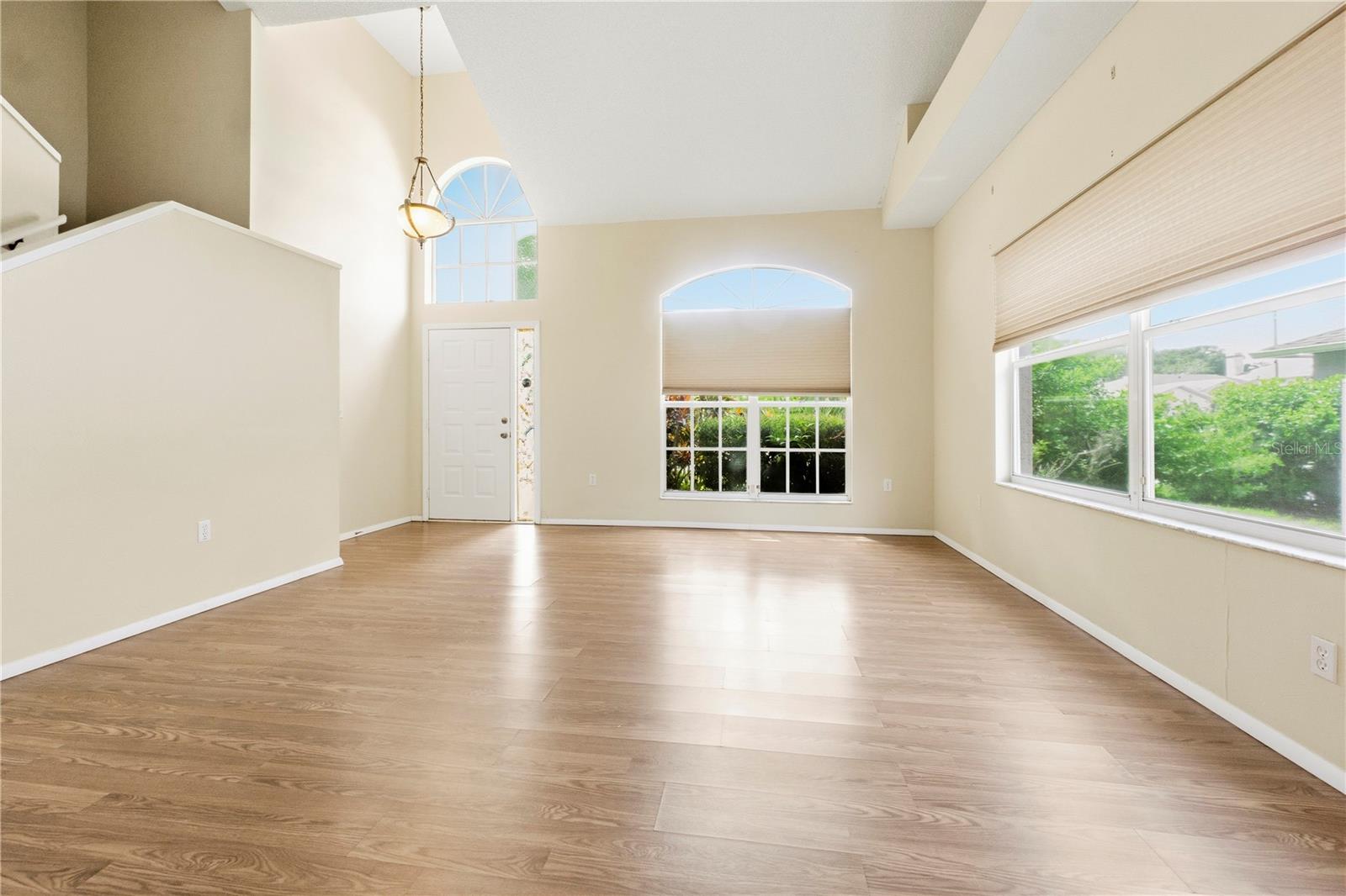 4951 AUGUSTA AVE — photo 22