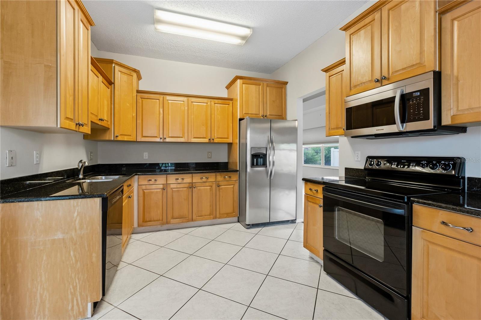 4951 AUGUSTA AVE — photo 26