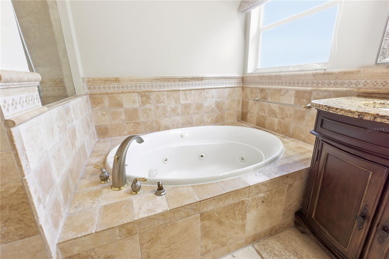 4951 AUGUSTA AVE — photo 45
