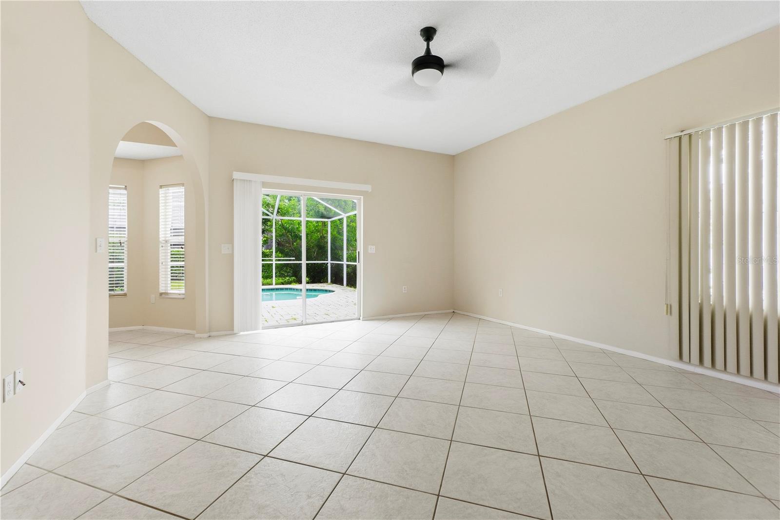 4951 AUGUSTA AVE — photo 32