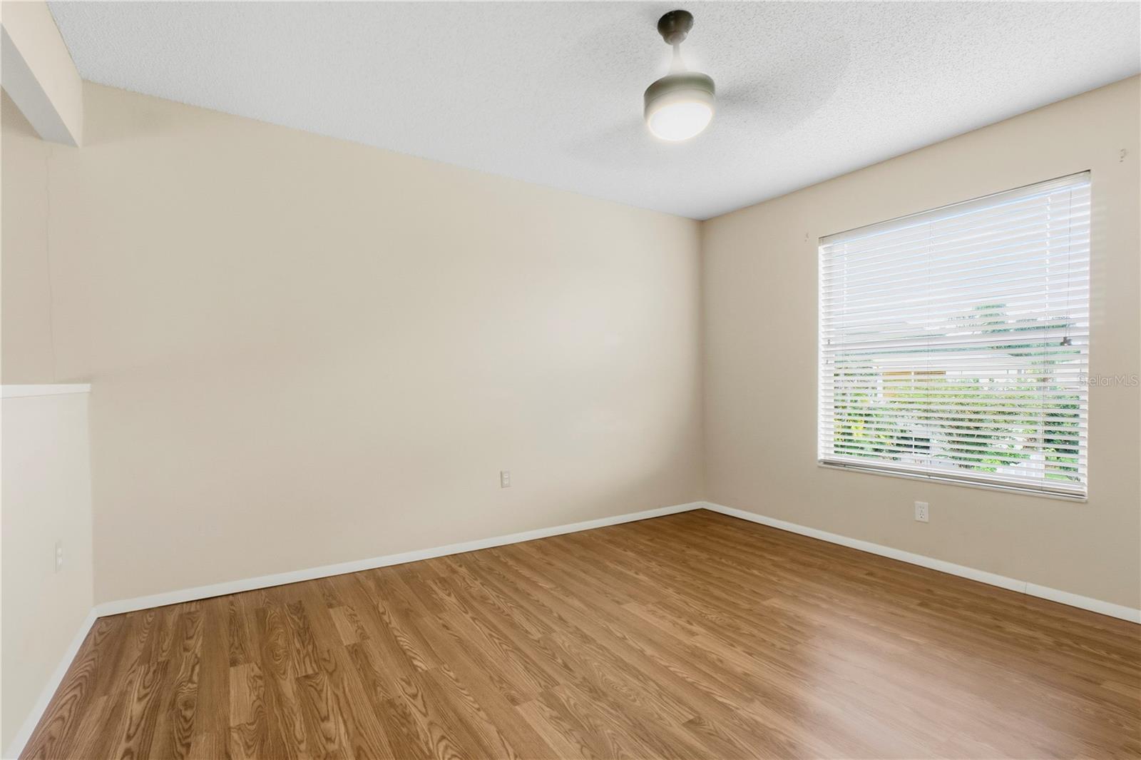4951 AUGUSTA AVE — photo 36