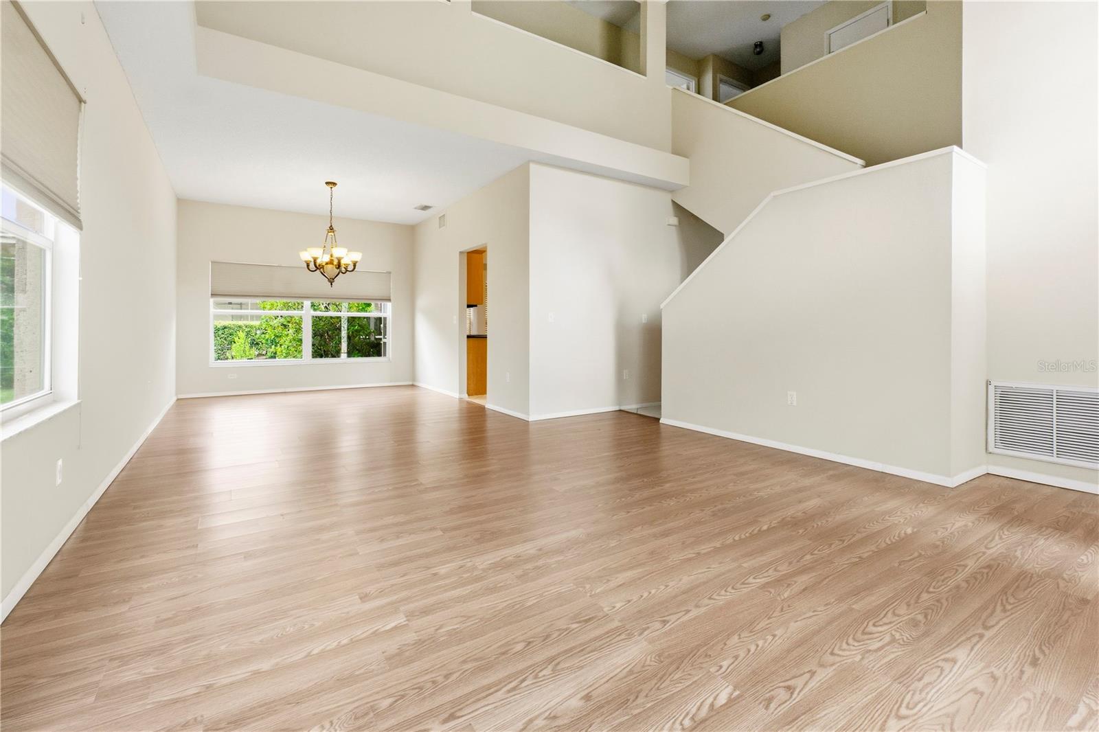 4951 AUGUSTA AVE — photo 25
