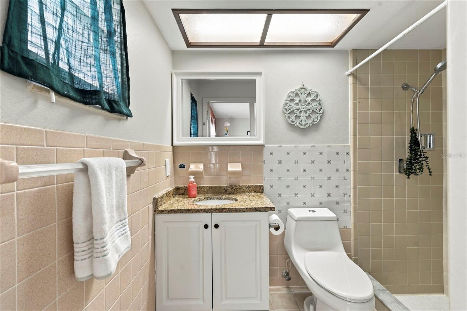 4620 TIBURON DR — photo 28