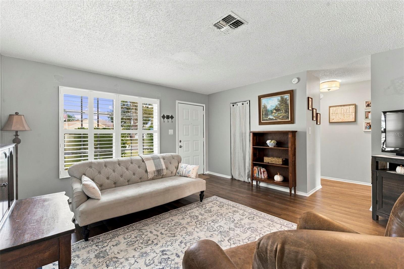 4620 TIBURON DR — photo 5