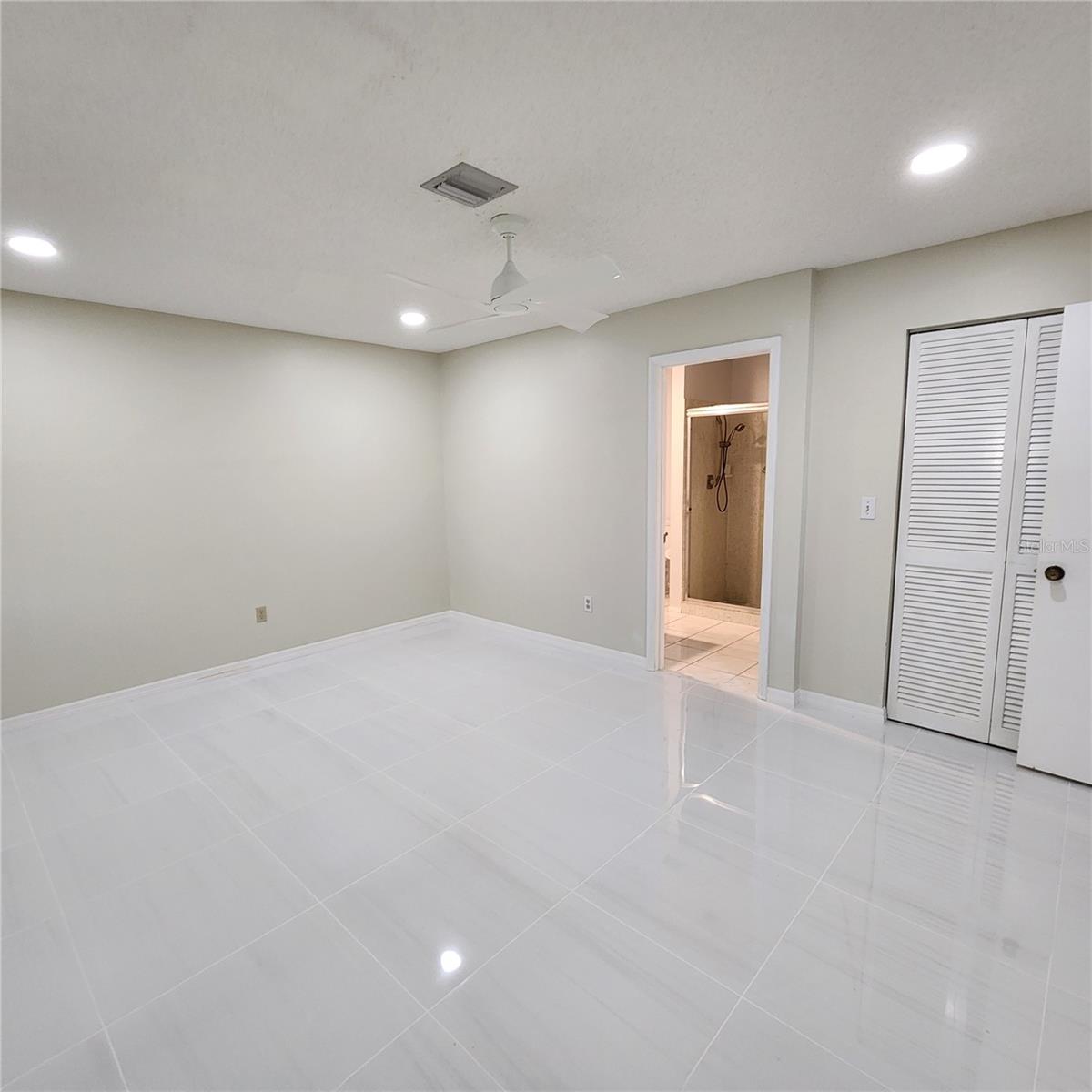 49 SANDSTONE CIR — photo 30