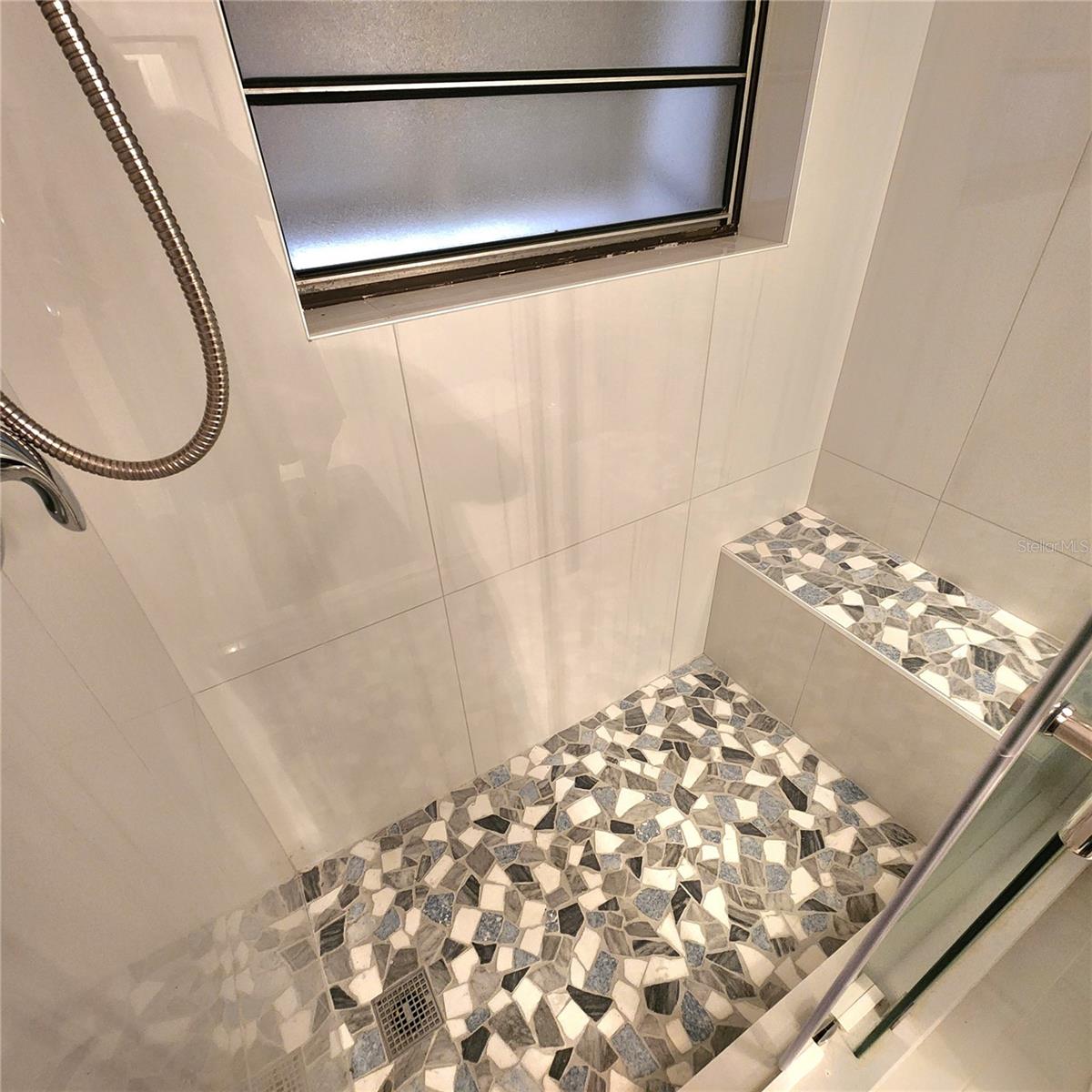 49 SANDSTONE CIR — photo 36