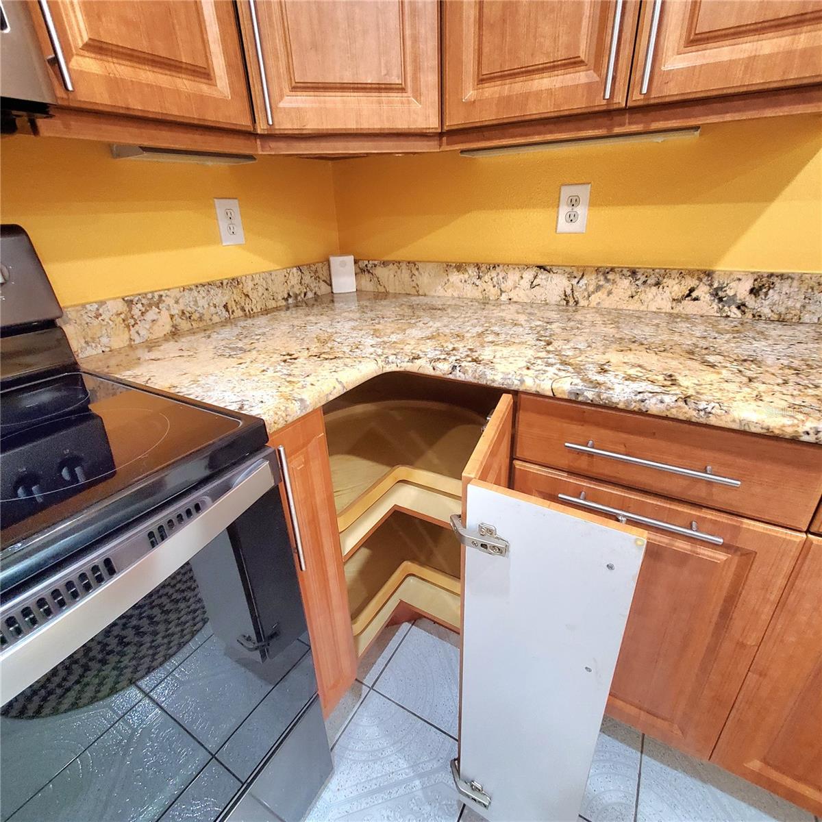 49 SANDSTONE CIR — photo 7