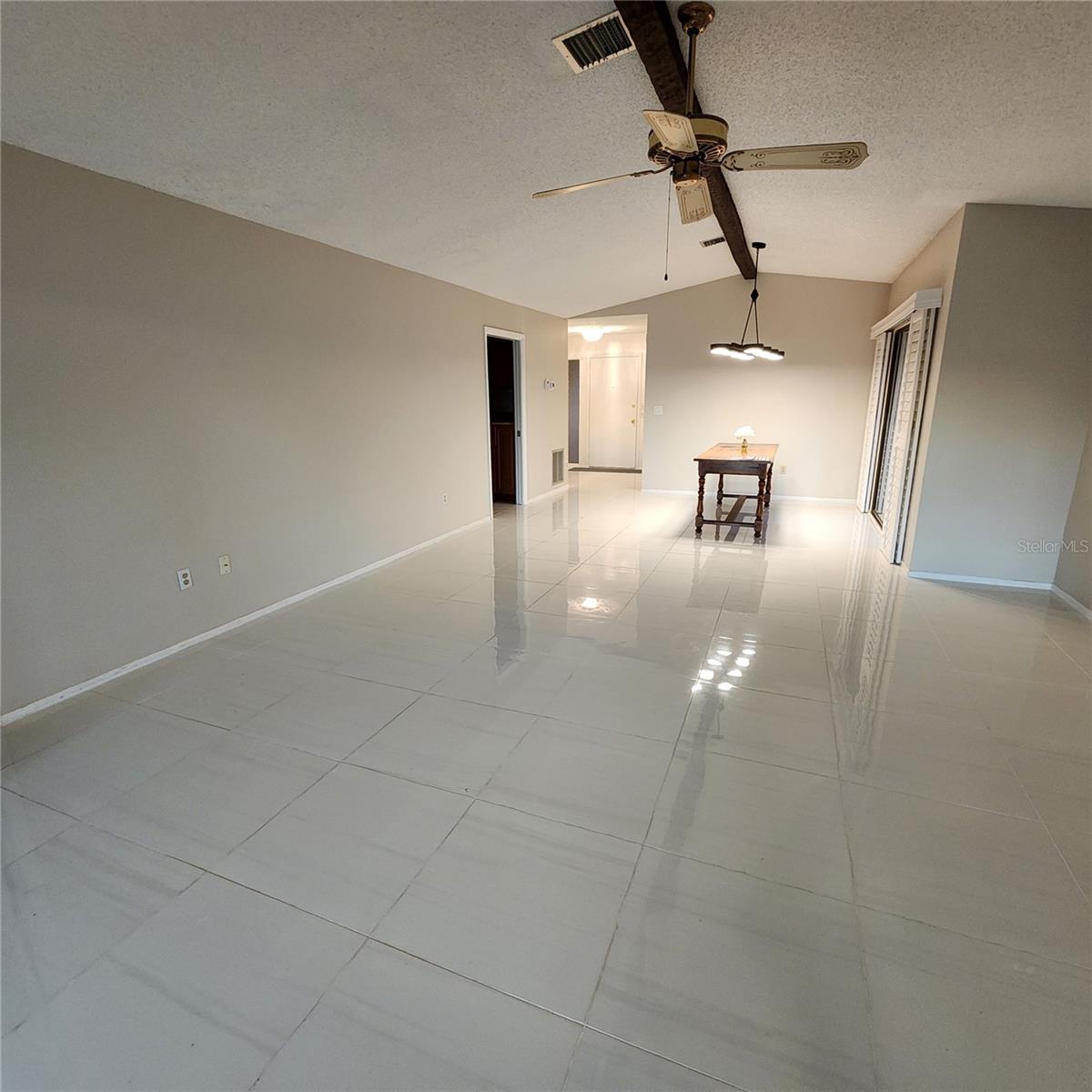 49 SANDSTONE CIR — photo 18