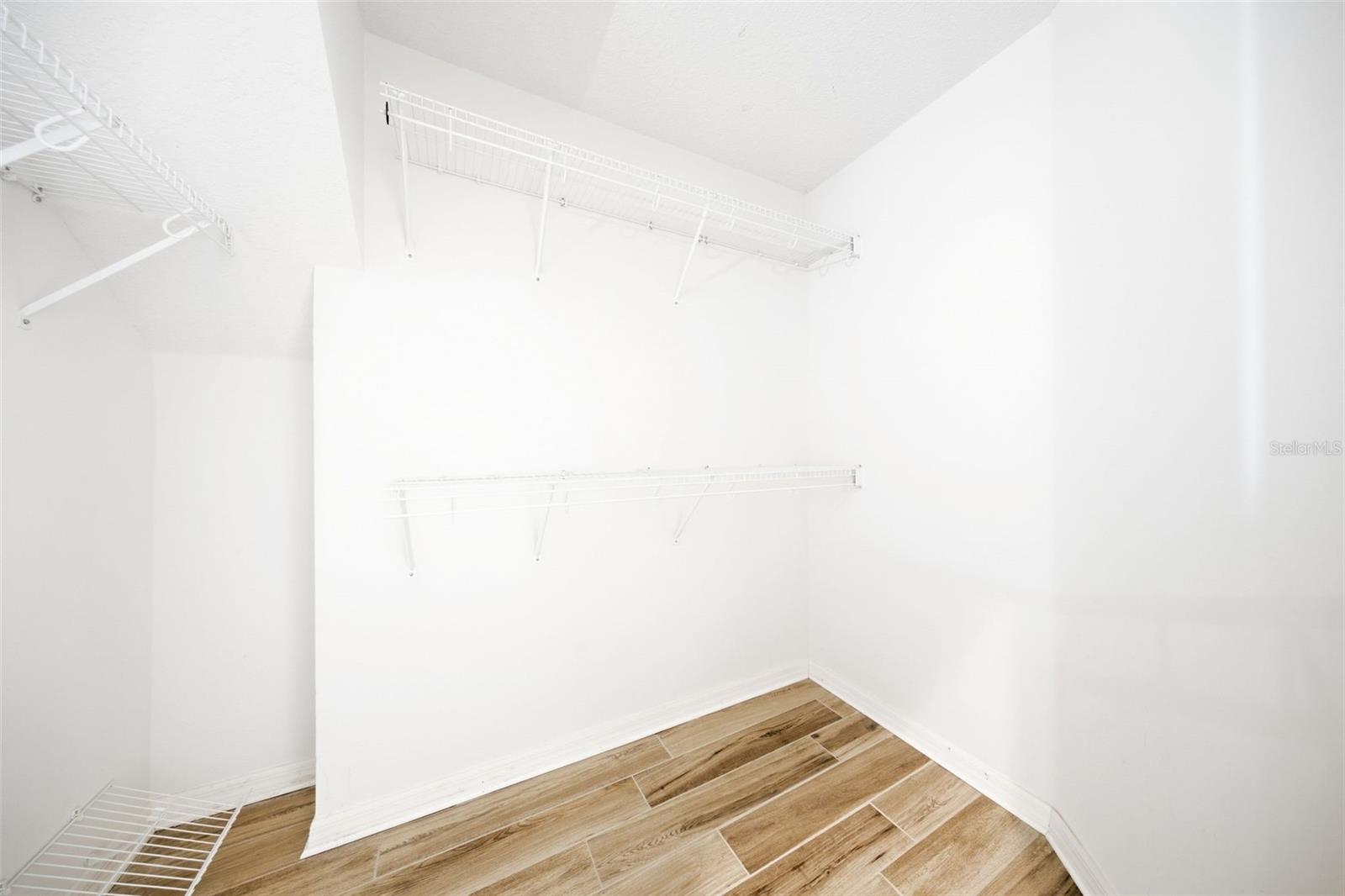 7207 FOREST MERE DR — photo 20