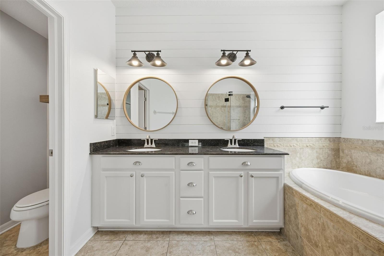 7207 FOREST MERE DR — photo 22
