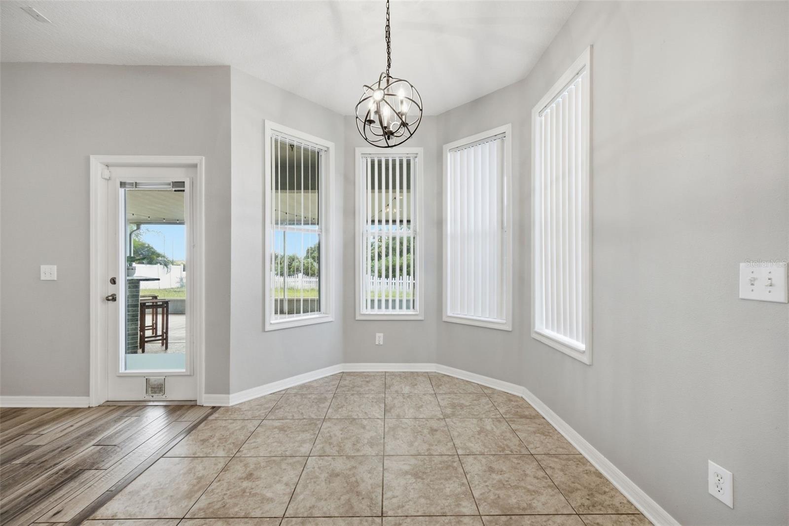 7207 FOREST MERE DR — photo 16