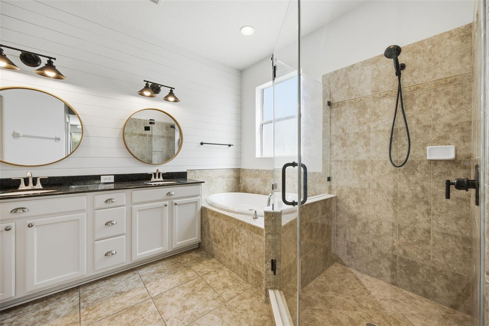 7207 FOREST MERE DR — photo 23