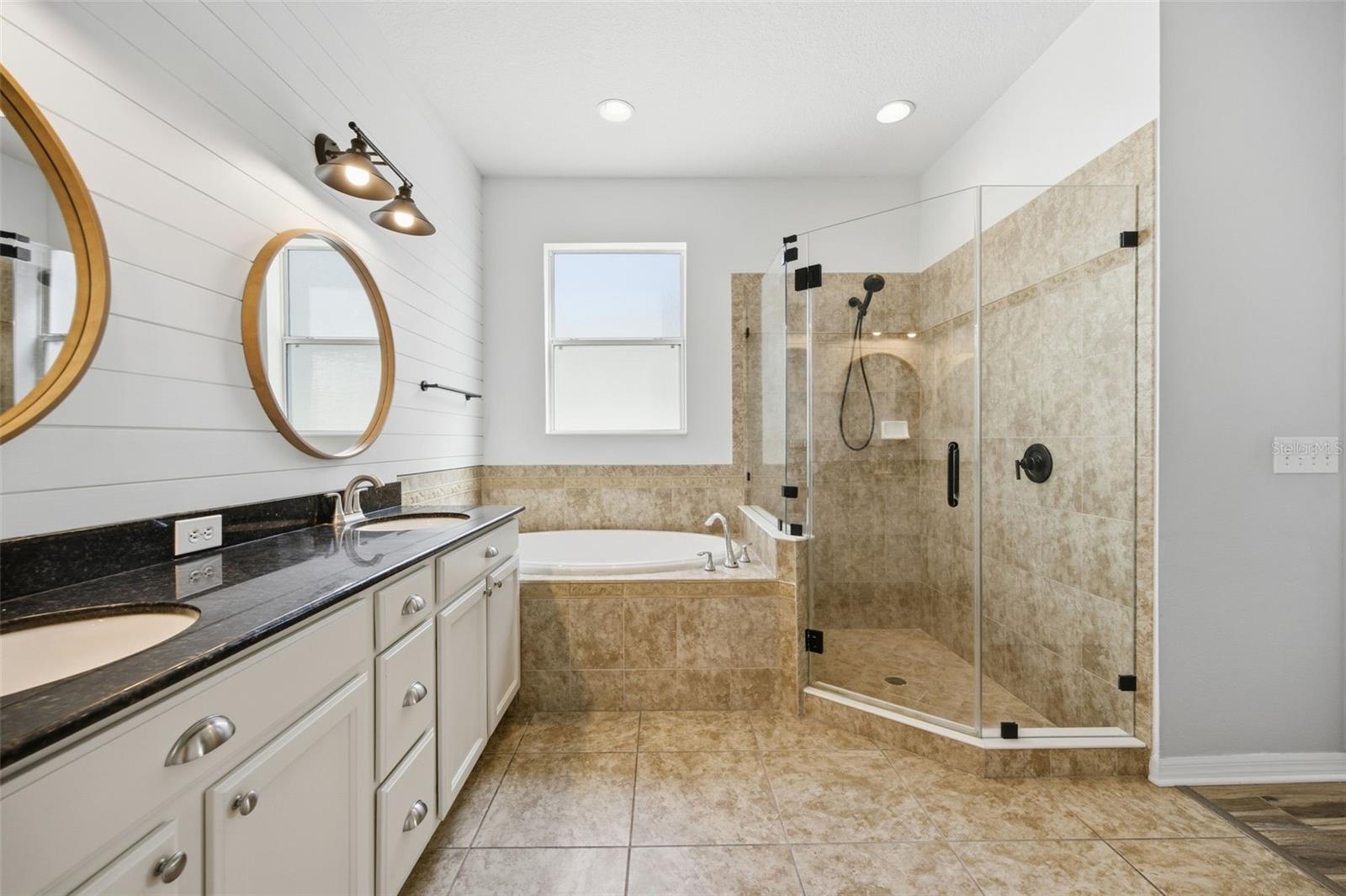 7207 FOREST MERE DR — photo 21