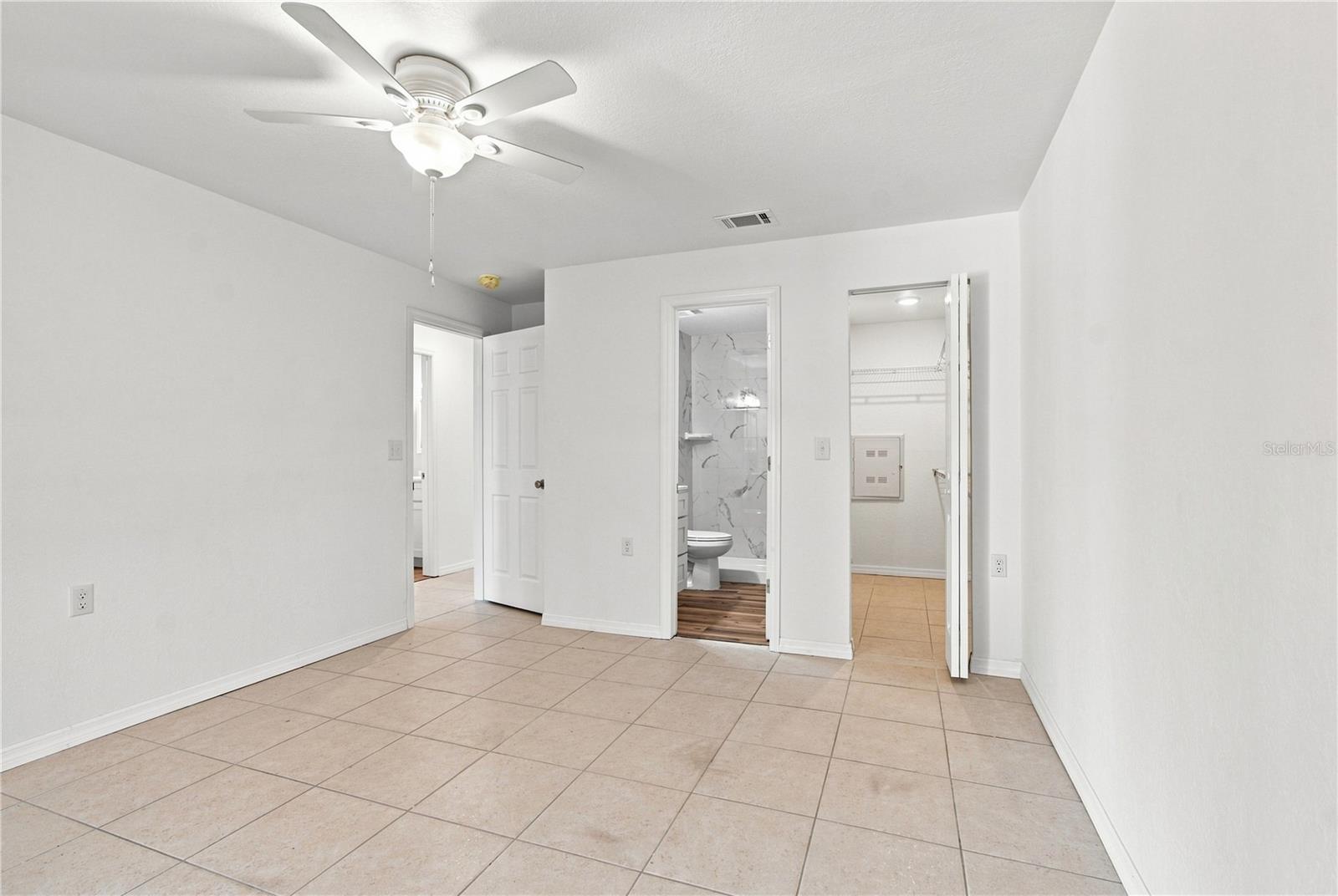 6310 PROVIDENCE CIR #6 — photo 24