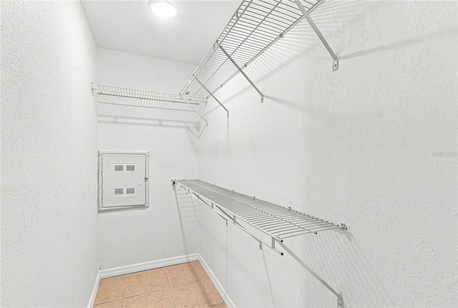 6310 PROVIDENCE CIR #6 — photo 26